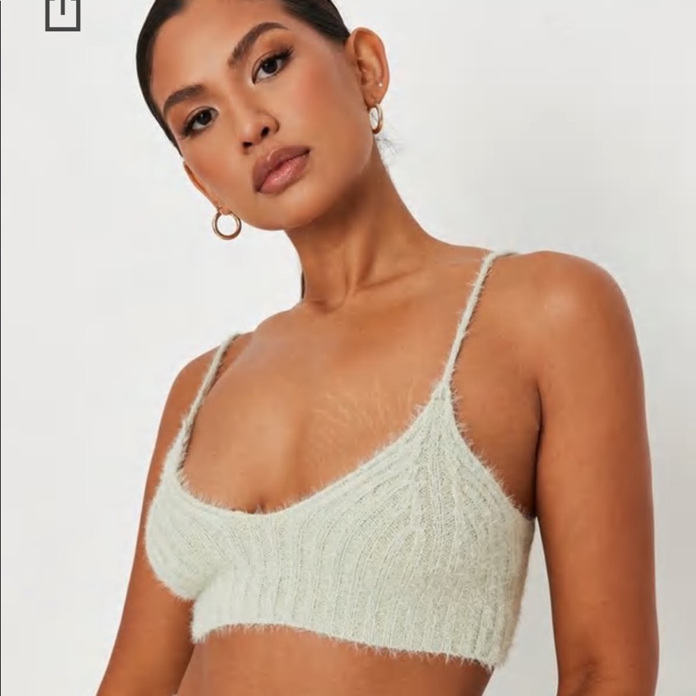 NWT CARLI BYBEL X MISSGUIDED FLUFFY BRALET